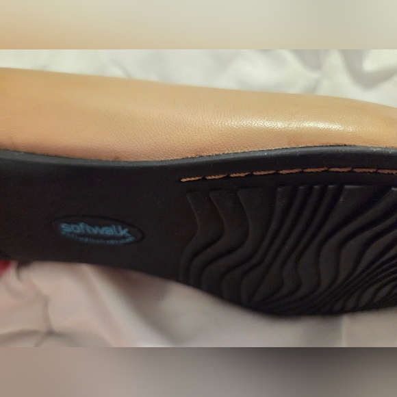 SoftWalk Tan Leather Flats with Cushioned Footbed - Picture 10 of 13